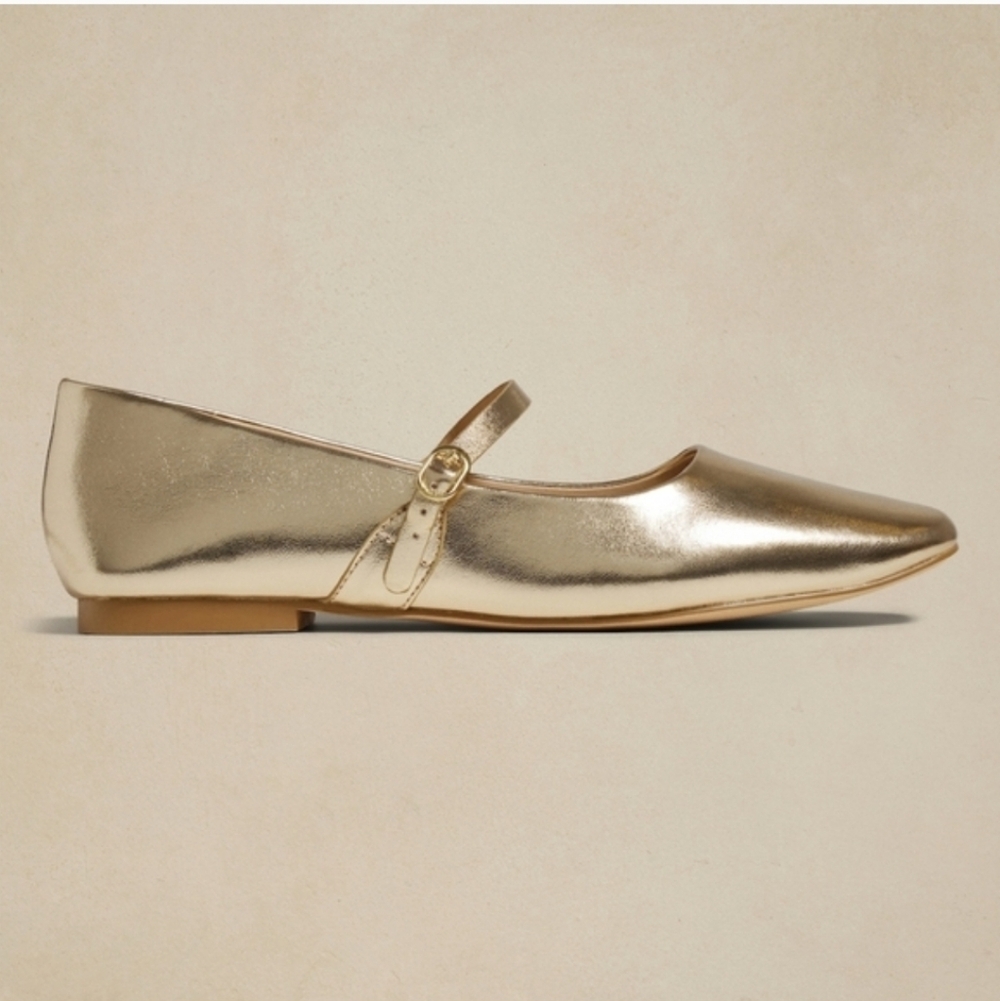 Banana Republic NWT Metallic Gold Square Toe Mary Jane Flats Size 6